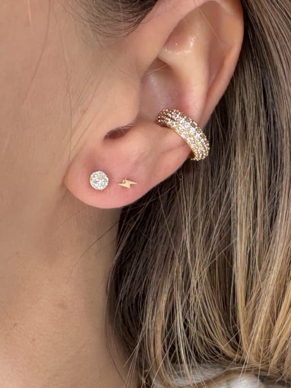 Puces d’oreilles solitaire en acier inoxydable et zircons blancs - Bijou en acier inoxydable Boucles d’oreilles en acier inoxydable ce couleur dorée