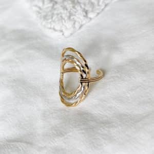Bague ovale large sur le doigt composée de fins anneaux en acier inoxydable or, or rose et argent Bijou fantaisie de qualité à petit prix