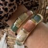 Bracelet jonc doré et couleurs pastel (rose pâle, vert d'eau et crème) – Bijou femme