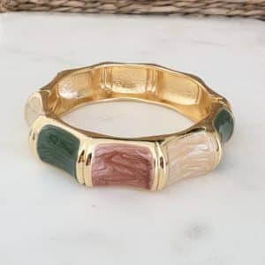 Bracelet jonc grand modèle doré et pastels – Bijou femme Bracelet rigide, bracelet jonc dans les tons pastels  Ouverture très facile, le bijou s’ouvre et se ferme en un coup de main