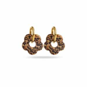 Boucles d’oreilles avec créoles en acier inoxydable doré et petites fleurs en acétate à imprimé léopard
