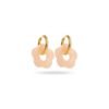 Boucles d’oreilles avec créoles en acier inoxydable doré et petites fleurs en acétate de couleur rose pâle