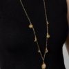 https://laboutiquedecha.fr/produit/boucles-doreilles-mini-creoles-lunita-dore/