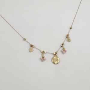 Collier très fin en acier inoxydable doré avec petite rose des vents et breloques de pierres naturelles de couleur rose pâle