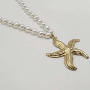 Collier imitation perles d’eau douce avec breloques pendentif étoile de mer en acier inoxydable de couleur dorée