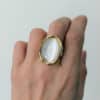 Bague large avec pierre naturelle de nacre