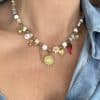 collier pendentifs, pampilles en forme de citron, cerise, marguerite, fleur, piment