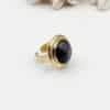 Bague large avec pierre naturelle DE NACRE GRIS TRÈS FONCÉ, NOIRE – Bijou doré en acier inoxydable