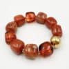 Bracelet monté sur élastique avec perles en acétate de couleur