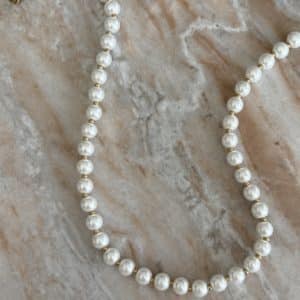 Collier de perles et acier inoxydable 