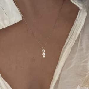 Collier fin avec pendentif à petits strass - Bijou en acier inoxydable doré