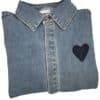 Veste en jean avec broderie et boutons en forme de coeurs