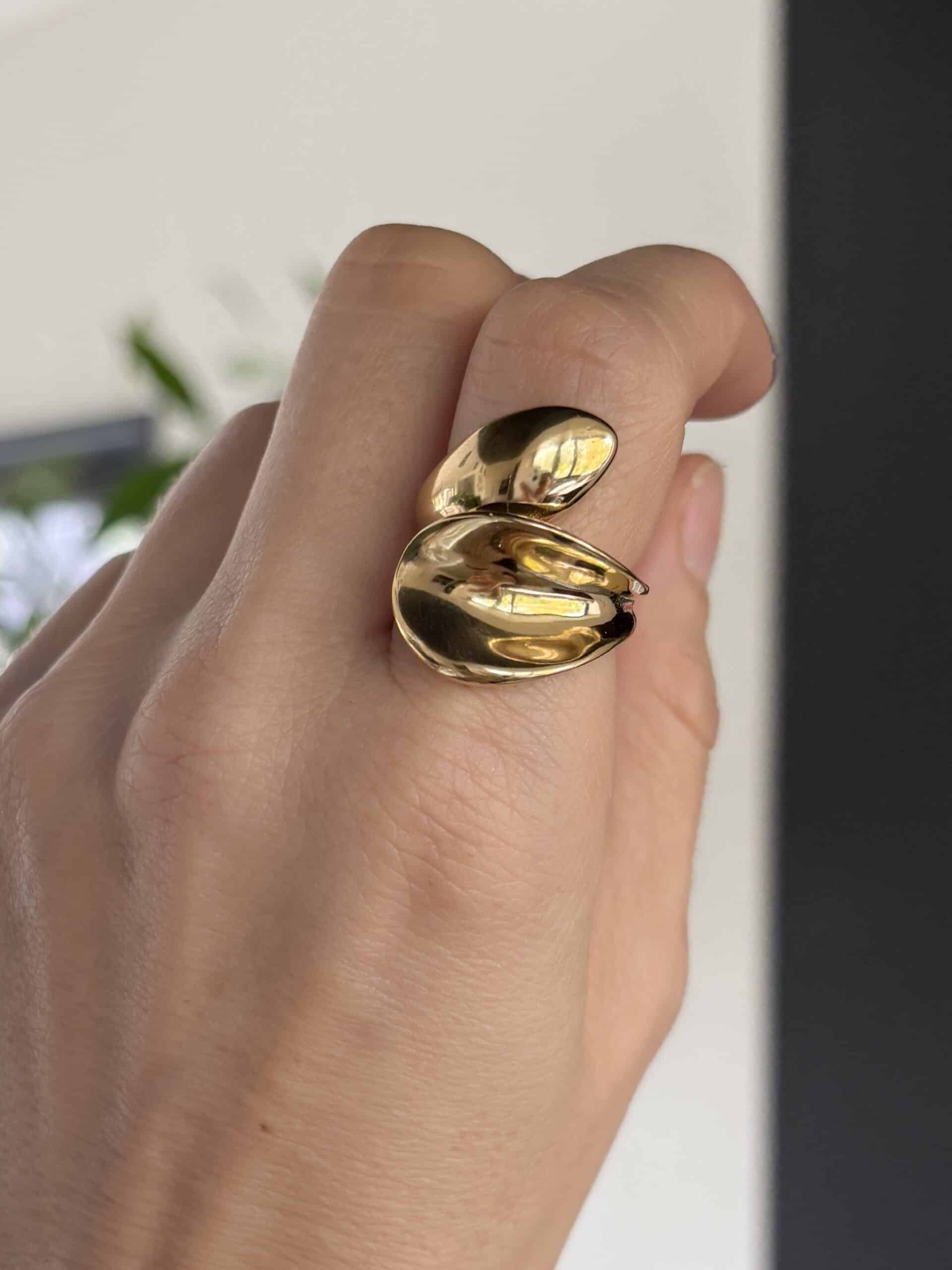 Bague large en acier inoxydable avec gouttes