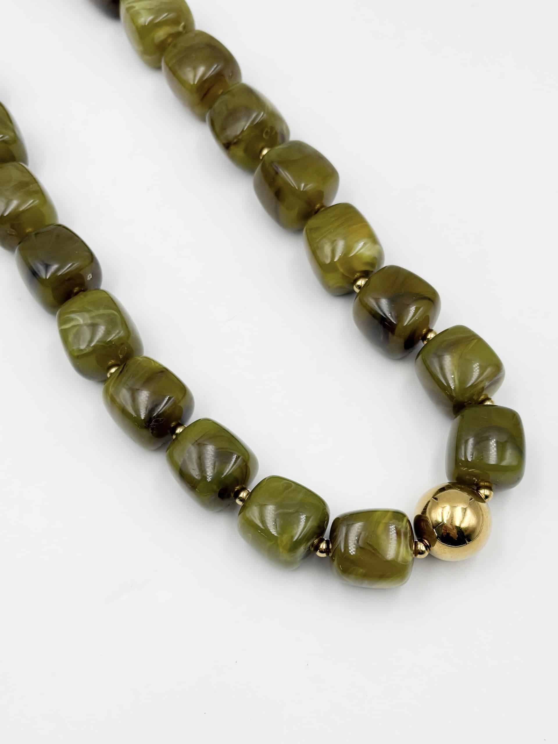 Collier pierres résine vert olive avec perles en acier inoxydable doré bijou en acier