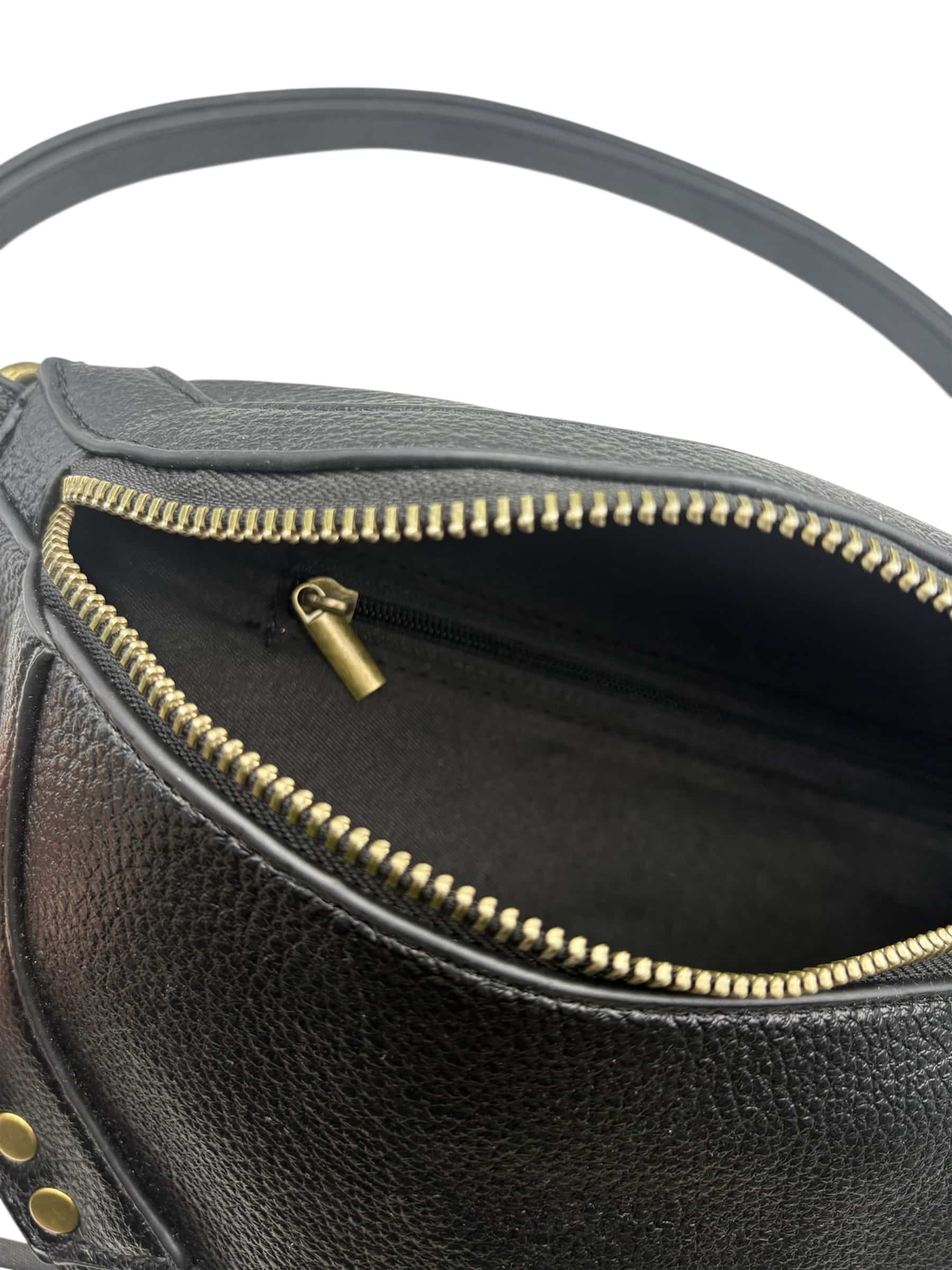 Sac banane clouté de couleur noire