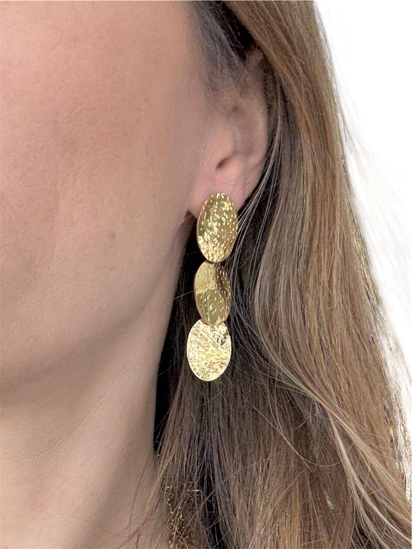 Boucles d'oreilles pendantes DONITA - Doré – Image 2