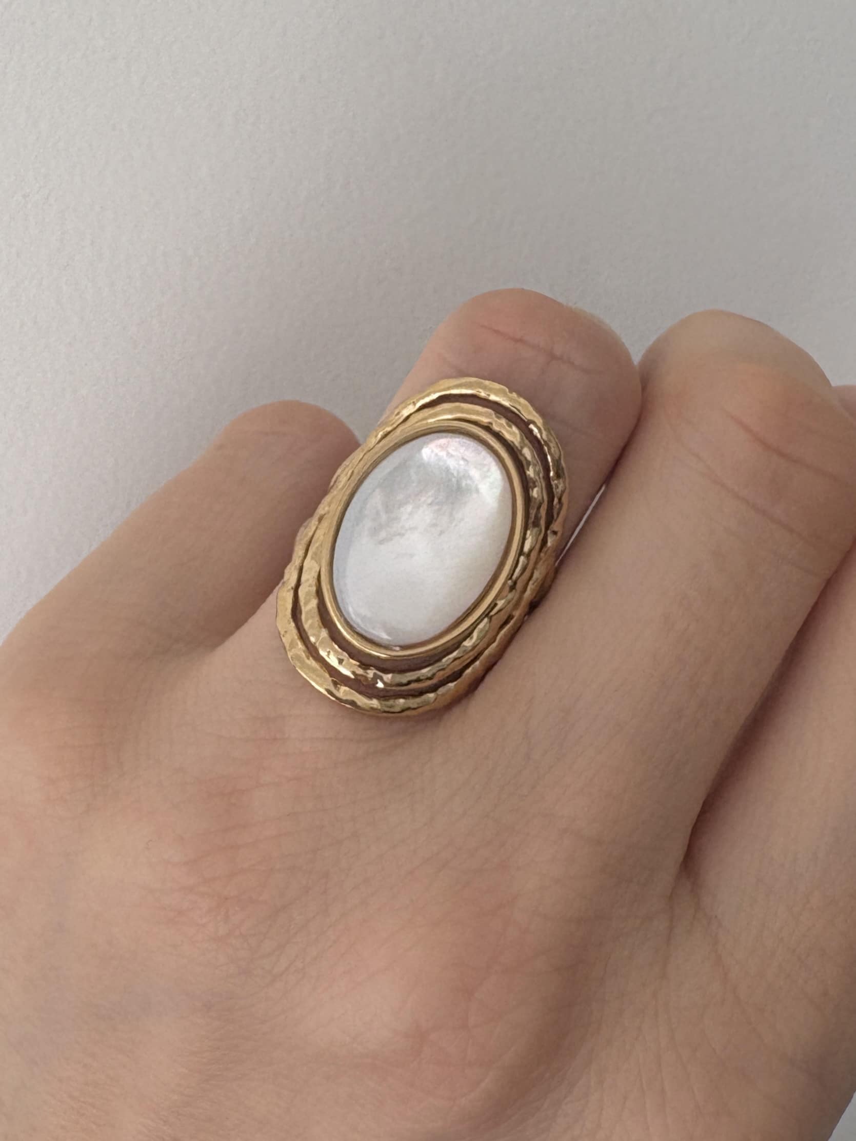 Bague MAYA - Doré & Nacre – Image 2