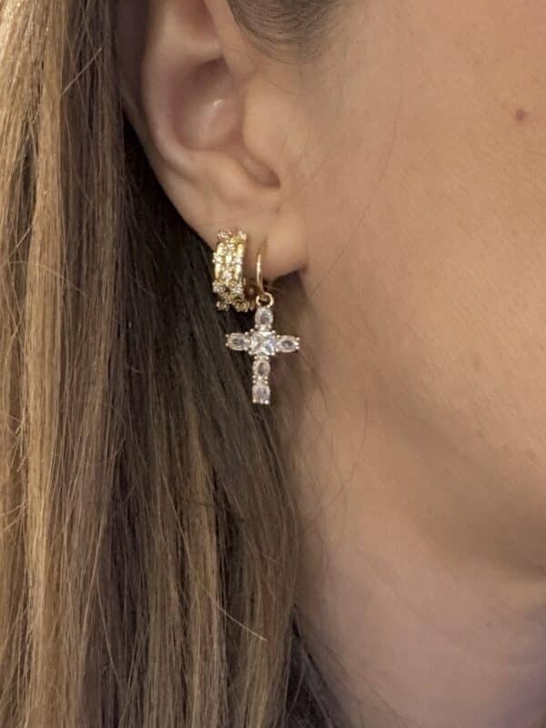 Boucles d'oreilles créoles en forme de croix
