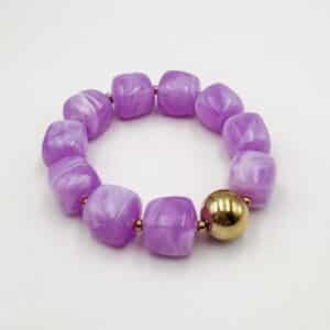 Bracelet monté sur élastique avec perles en acétate de couleur violette