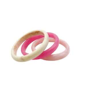 crème, rose pâle et rose fuchsia