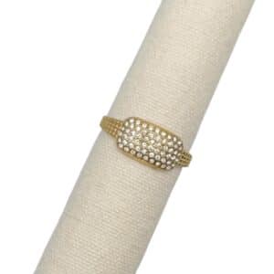 Bague à fin anneau strié en acier inoxydable de couleur dorée et sertie d'une multitude de strass blancs - Bijou en acier inoxydable