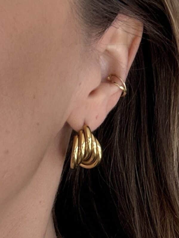 Boucles d'oreilles clous dans un look rétro vintage en acier inoxydable de couleur dorée - Bijou en acier inoxydable 
