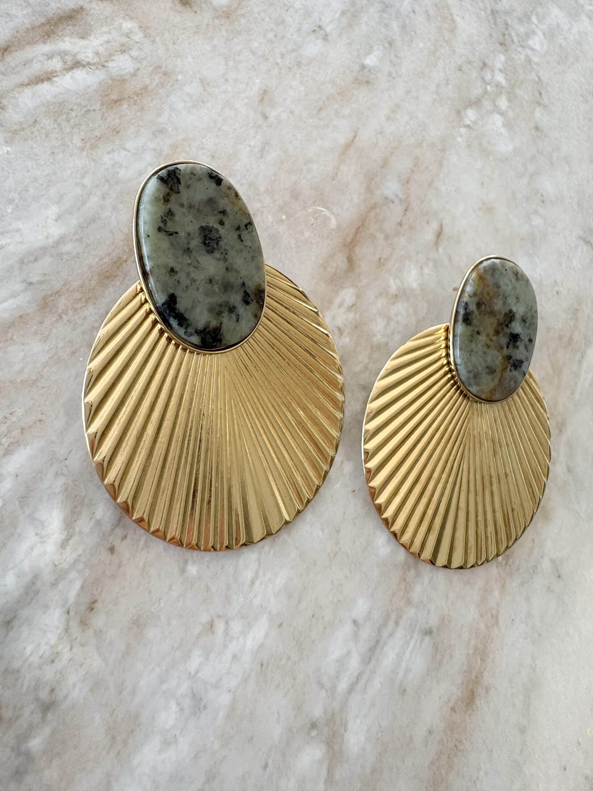 BOUCLES D'OREILLES LYA - Doré & Vert de gris – Image 3