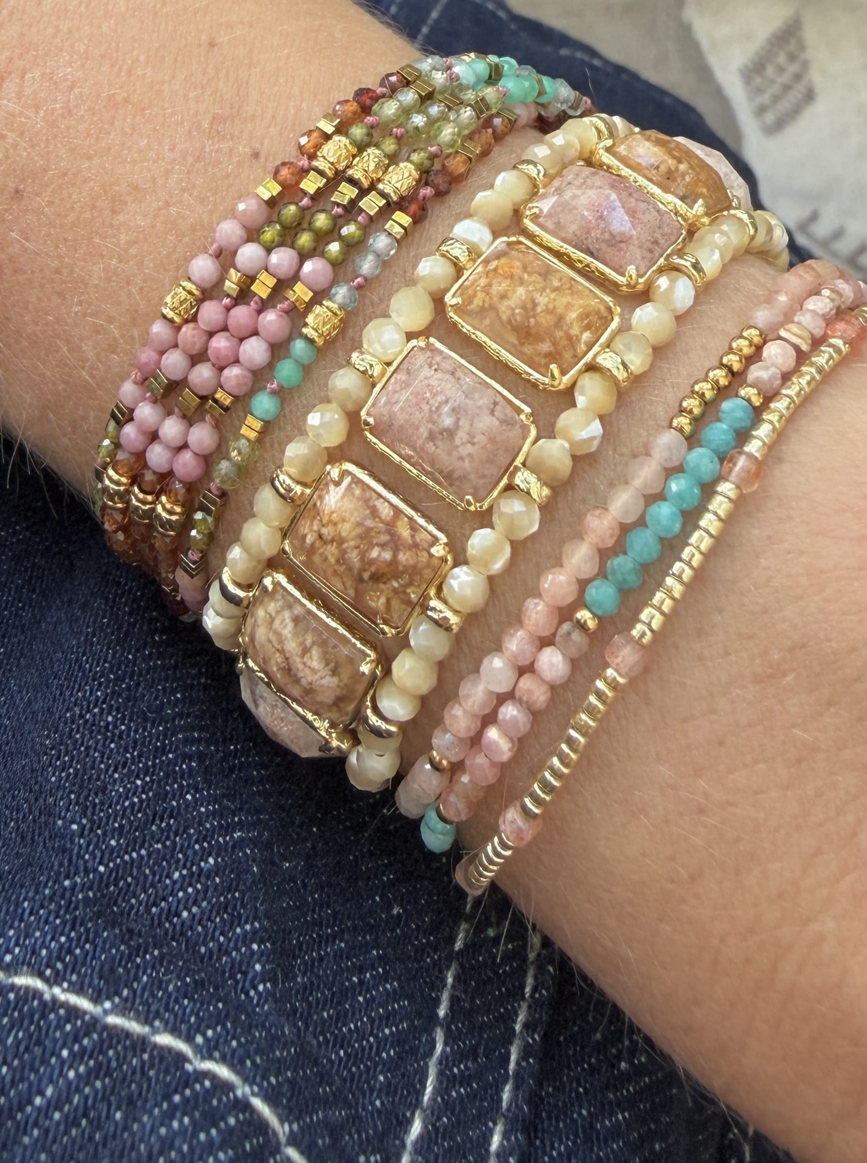 Bracelet LILIE - Doré & Vieux rose – Image 2