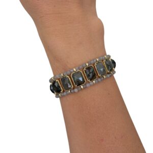 Bracelet manchette composé d’acier inoxydable et pierres naturelles de couleur grises, pierres naturelles de labradorite