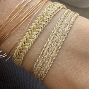 Bracelet tissé de couleur dorée - Noeuds coulants - Convient à tous les poignets