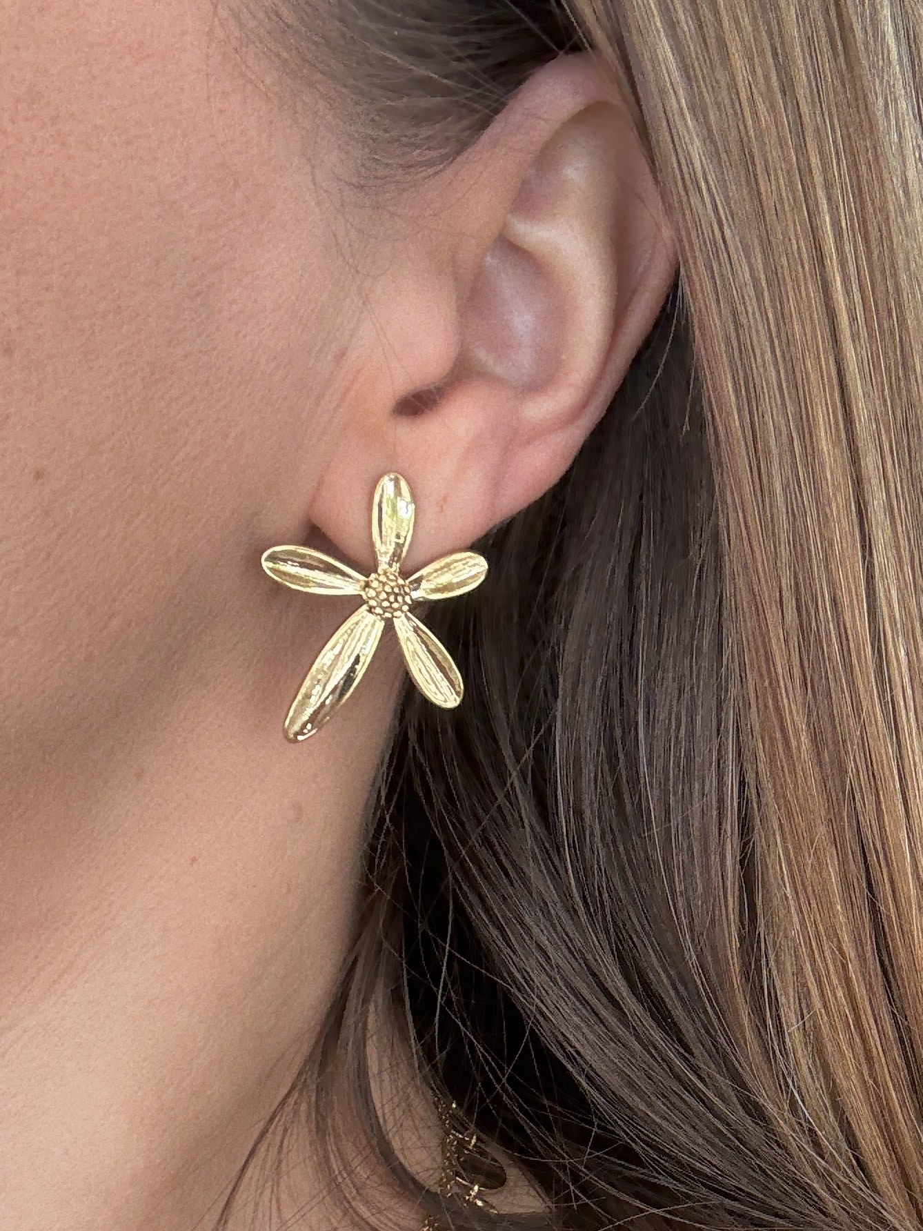 Boucles d'oreilles PAQUERETTE - DORÉ