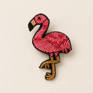 broche flamant rose tissée main