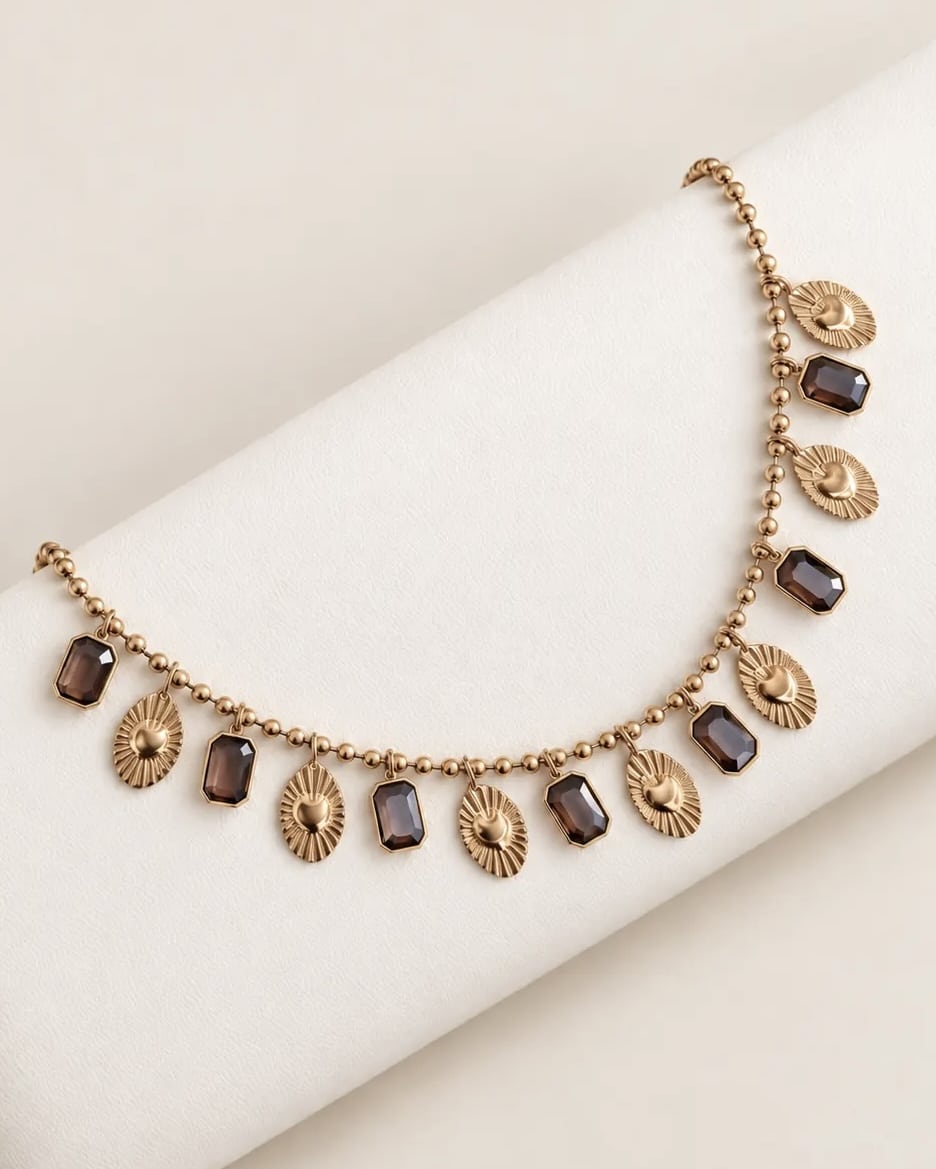 Collier en acier inoxydable avec pampille strass marron