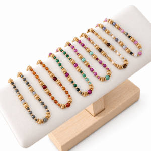 Collier en acier inoxydable doré et pierres naturelles